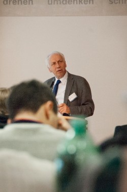 Prof. Dr. Drs. h.c. Arnold Picot, LMU München